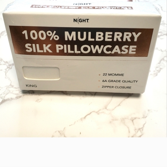 Mulberry Silk pillowcase for frizz-free hair Breathable silk pillowcase … - Picture 1 of 3